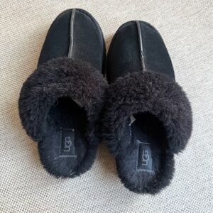 UGGS disquette slippers